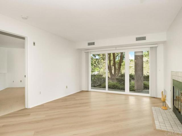 Detail Gallery Image 18 of 32 For 7263 Camino Degrazia #31,  San Diego,  CA 92111 - 2 Beds | 2 Baths