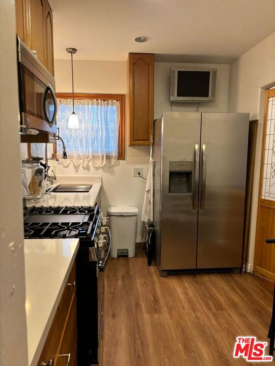 5764 W 85th Place, Los Angeles CA: https://media.crmls.org/mediaz/7e29d726-34e7-488a-aa85-3cca8ba25b17.jpg