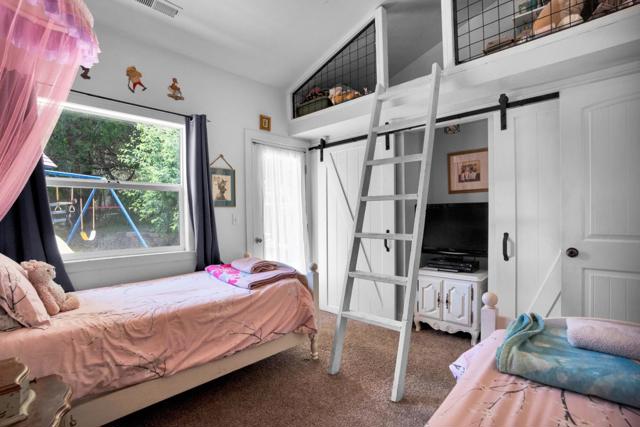 2165 Cox Road, Aptos CA: https://media.crmls.org/mediaz/7e2a8798-73d8-4b83-8158-4d5d65901d95.jpg