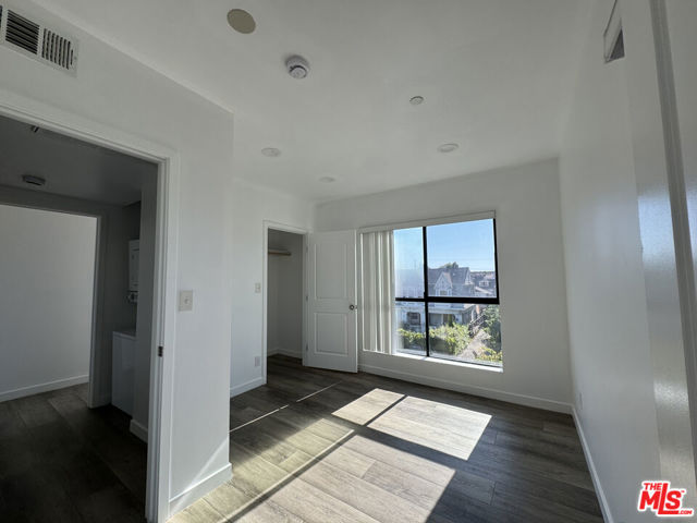 1330 Arapahoe Street, Los Angeles CA: https://media.crmls.org/mediaz/7e2a920a-b5ff-4b5f-a51b-8aae6958ae83.jpg