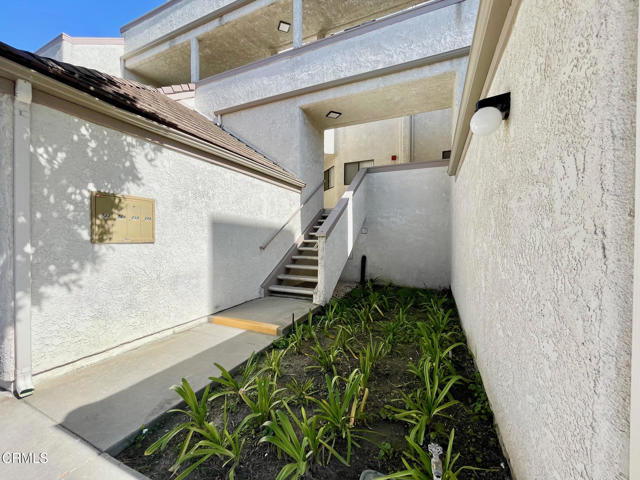 Detail Gallery Image 2 of 40 For 726 Island View Cir, Port Hueneme,  CA 93041 - 2 Beds | 2 Baths