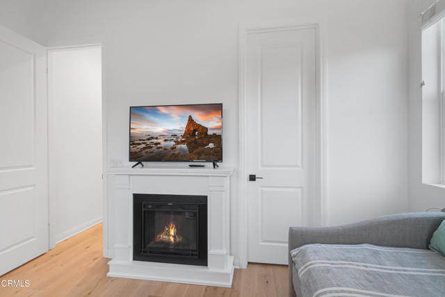 Detail Gallery Image 8 of 51 For 263 Wisteria St, Fillmore,  CA 93015 - 5 Beds | 3/1 Baths