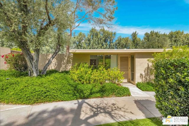 360 Cabrillo Road, Palm Springs CA: https://media.crmls.org/mediaz/7e2b1a19-b852-4b79-a40b-8f491c5e3040.jpg