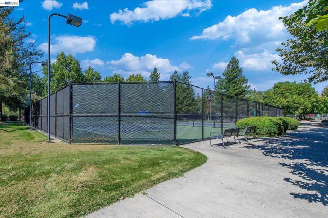 5943 Corte Arboles, Pleasanton CA: https://media.crmls.org/mediaz/7e2bc66e-579e-441c-b380-04c5f914747a.jpg