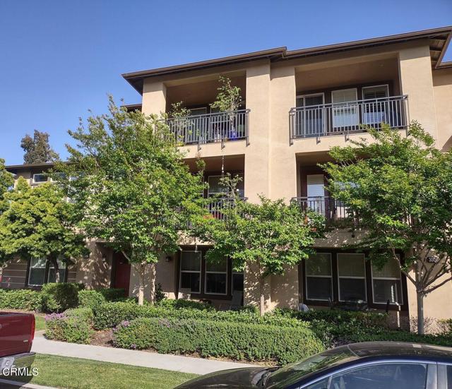 3004 Moonlight Park Avenue, Oxnard CA: https://media.crmls.org/mediaz/7e2bf739-9dc4-4bbf-aa9c-b5537cff3ab0.jpg
