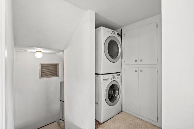 420 Alberto Way, Los Gatos CA: https://media.crmls.org/mediaz/7e2c6f95-78bd-43e0-a995-bf80eed3011a.jpg