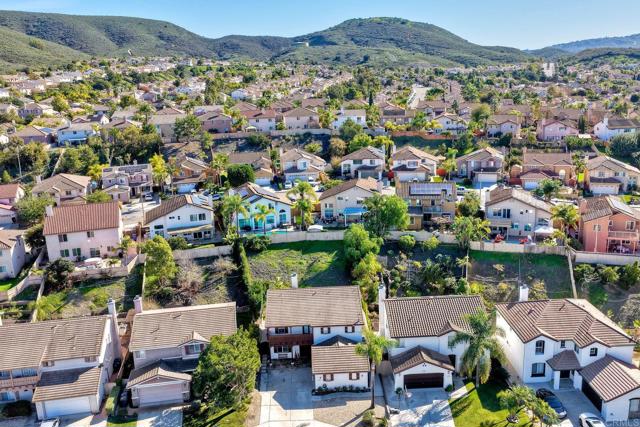 Detail Gallery Image 35 of 41 For 1379 Corte Bagalso, San Marcos,  CA 92069 - 4 Beds | 3 Baths