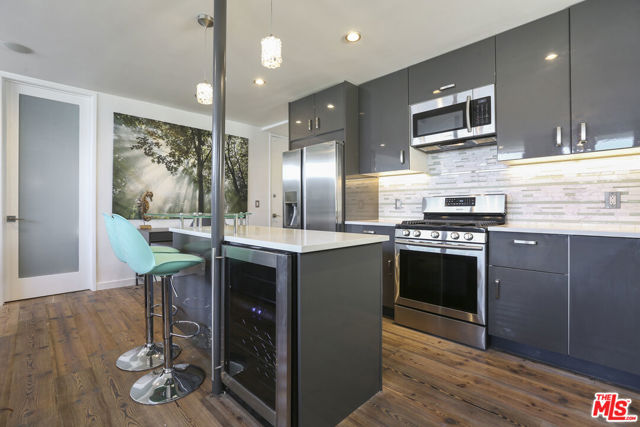 472 Rosecrans Avenue, Manhattan Beach, California 90266, 0 ,Residential Income,For Sale,Rosecrans,0,26830069
