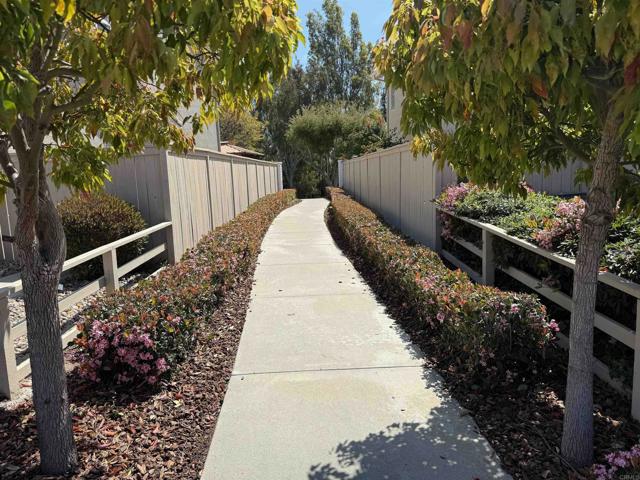 416 Alyssum, Oceanside CA: https://media.crmls.org/mediaz/7e2cbc01-9102-4923-99be-86635ccd0128.jpg