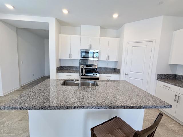 Detail Gallery Image 7 of 33 For 25523 Sutera Dr, Homeland,  CA 92548 - 3 Beds | 2 Baths