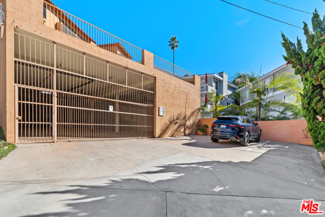 409 Arenoso Lane, San Clemente CA: https://media.crmls.org/mediaz/7e2dcff4-6a7e-43b4-8e49-81c96f0b2fef.jpg
