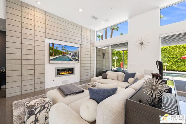 1449 N Via Miraleste, Palm Springs CA: https://media.crmls.org/mediaz/7e2dd803-cc96-42d9-9b26-87538b78a691.jpg