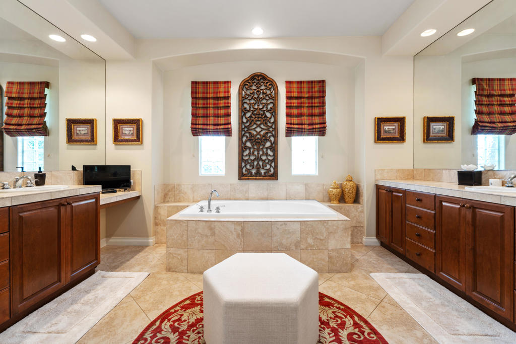 MLS #219138197DA image #28