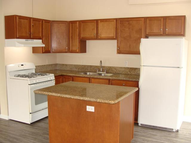 Image 6 of 15 For 12652 Julian Ave