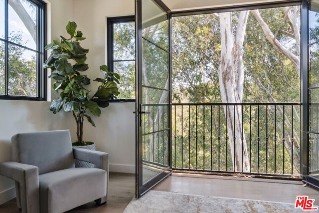 8171 Tianna Road, Los Angeles CA: https://media.crmls.org/mediaz/7e2ec834-e19e-40da-97f3-57424f339c05.jpg