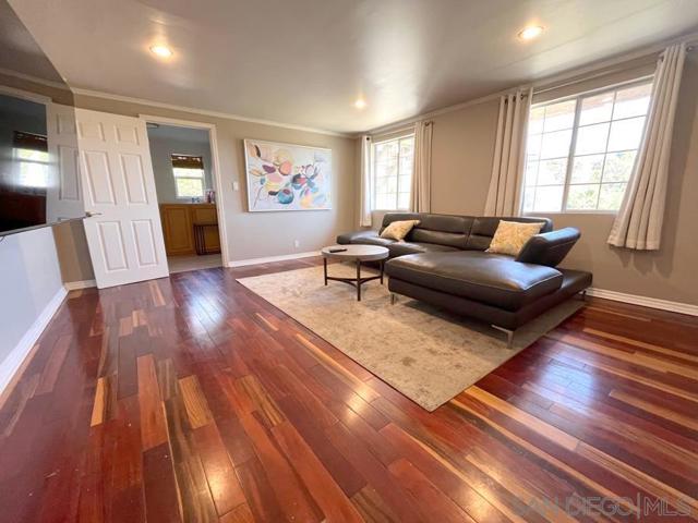 4275 Crestview, La Mesa CA: https://media.crmls.org/mediaz/7e2fc70a-b100-4182-b1b9-92a52a5d643d.jpg