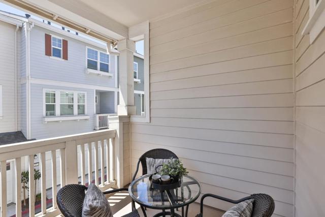 3917 Pyramid Way, Mountain View CA: https://media.crmls.org/mediaz/7e2fd026-4a80-499c-8945-bd2e28e1ad48.jpg