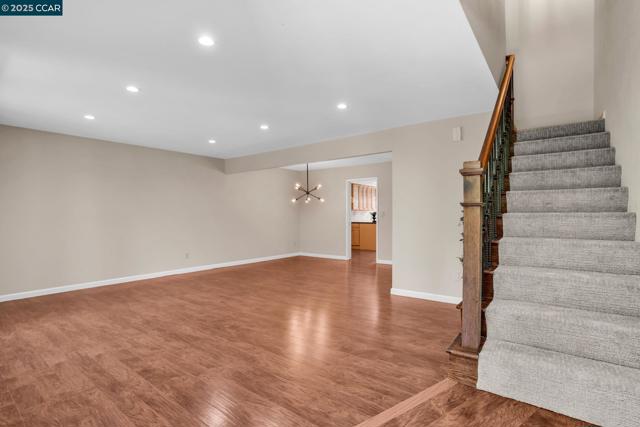 1430 Tampico Pl, Walnut Creek CA: https://media.crmls.org/mediaz/7e300fee-bb37-4756-b7fa-5b0f7daec062.jpg