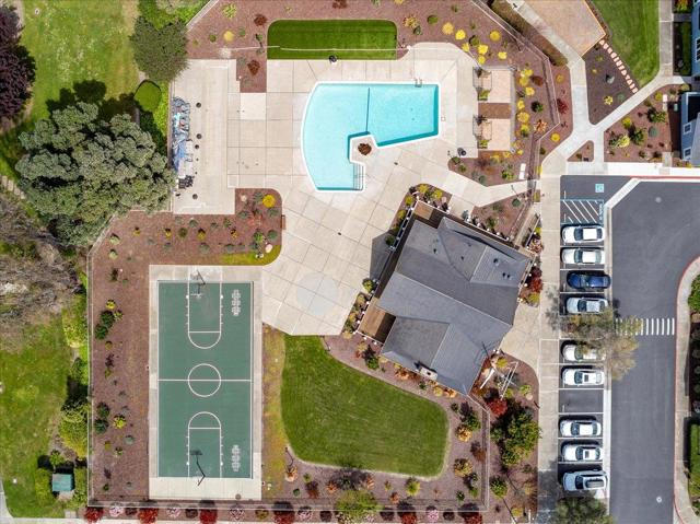 714 Comet Drive, Foster City CA: https://media.crmls.org/mediaz/7e301cce-1393-4062-a3c9-3b523a94c259.jpg
