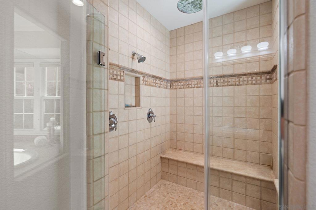 MLS #250037748SD image #39