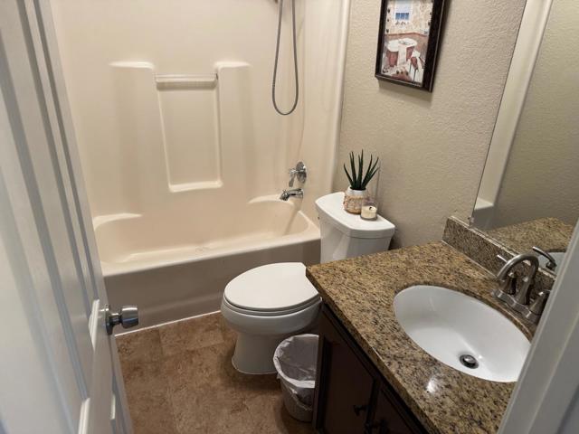 500 W 10th Street, Gilroy CA: https://media.crmls.org/mediaz/7e310c44-c878-4ea9-9a28-fb458c997b84.jpg