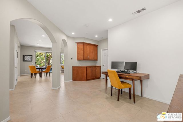 396 Ameno Drive, Palm Springs, CA 92262