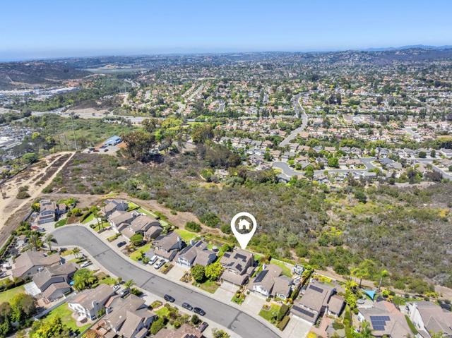 Detail Gallery Image 12 of 59 For 825 Robert Ln, Encinitas,  CA 92024 - 4 Beds | 3 Baths