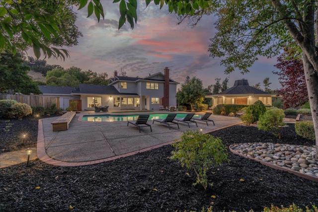 14228 Amherst Court, Los Altos Hills CA: https://media.crmls.org/mediaz/7e341254-bbfd-4cb5-bdee-72a98827cf99.jpg