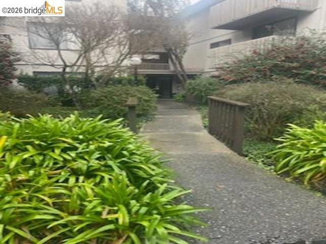 7246 Shelter Creek Ln