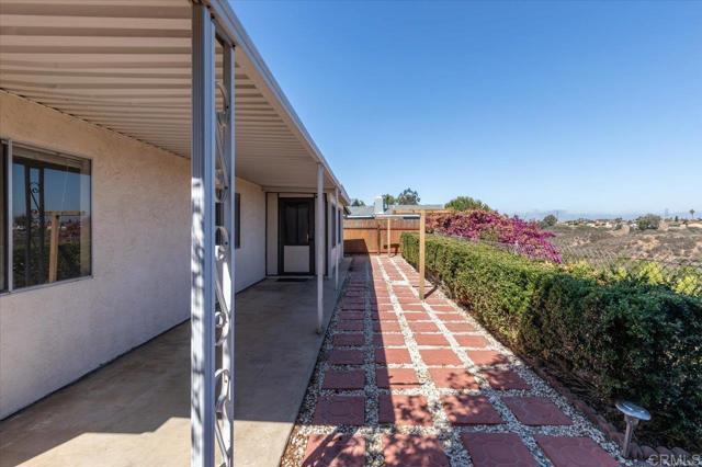 7502 Northrup Drive, San Diego CA: https://media.crmls.org/mediaz/7e3628f9-2dc7-489c-81dd-8dbfc1595ab7.jpg