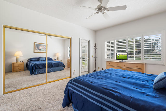 280 Vista Royale W Circle, Palm Desert CA: https://media.crmls.org/mediaz/7e366da7-b279-4b3c-951c-404bed748405.jpg