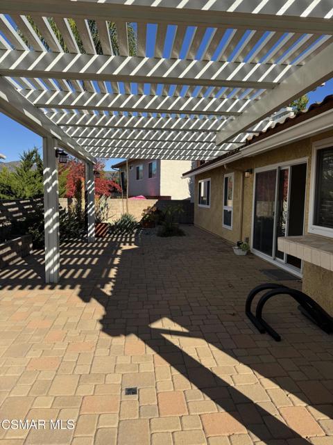 6301 Pisces Street, Agoura Hills CA: https://media.crmls.org/mediaz/7e366faa-9c2e-4d0d-b32f-555fbbb6f025.jpg