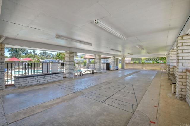 2250 N Broadway, Escondido CA: https://media.crmls.org/mediaz/7e37ee9a-c24c-41a7-88ec-75da8e9245b8.jpg