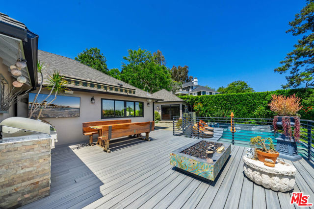 2841 Montcalm Avenue, Los Angeles CA: https://media.crmls.org/mediaz/7e38531d-a808-42a0-bc2d-43200bbd0d49.jpg