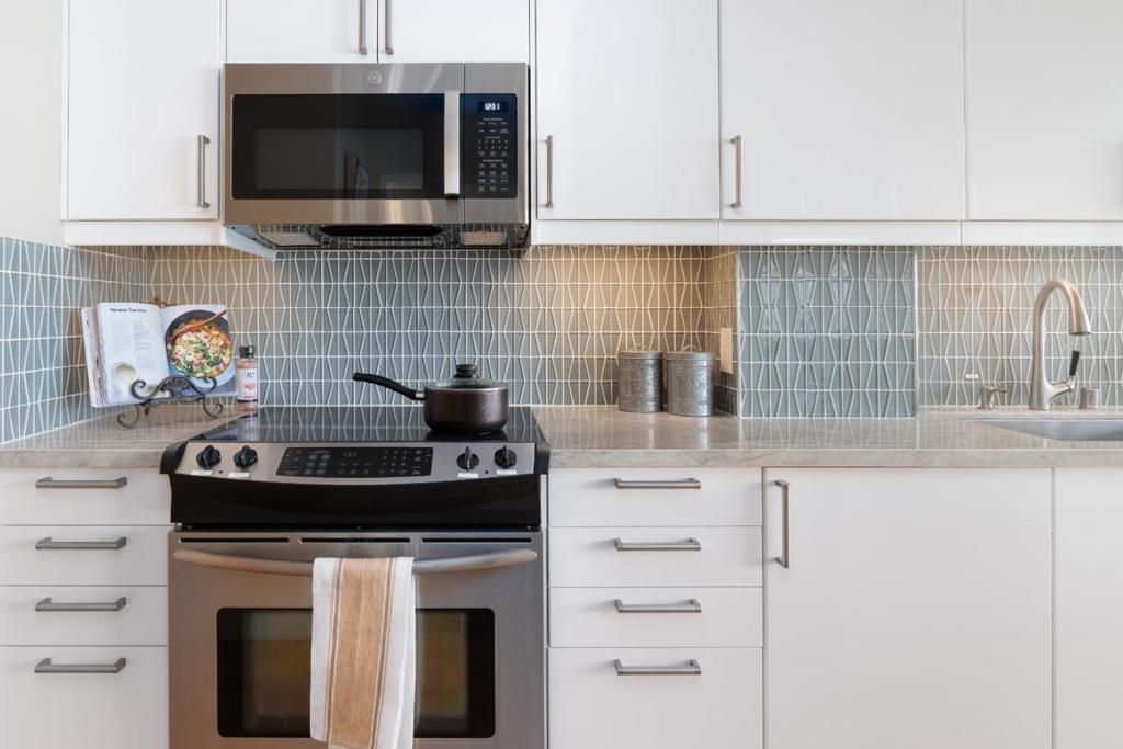 7E38E83F 0284 43A1 Af77 E4C1B5188D49 1555 Lakeside Drive #184, Oakland, Ca 94612 &Lt;Span Style='BackgroundColor:transparent;Padding:0Px;'&Gt; &Lt;Small&Gt; &Lt;I&Gt; &Lt;/I&Gt; &Lt;/Small&Gt;&Lt;/Span&Gt;