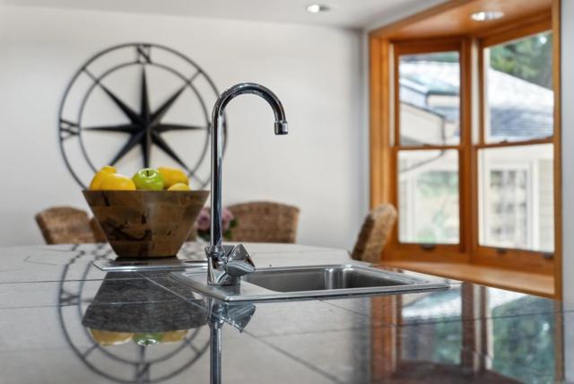 24751 Hutchinson Road, Los Gatos CA: https://media.crmls.org/mediaz/7e3afab5-d96f-4458-a4f7-a26214e0d5d0.jpg
