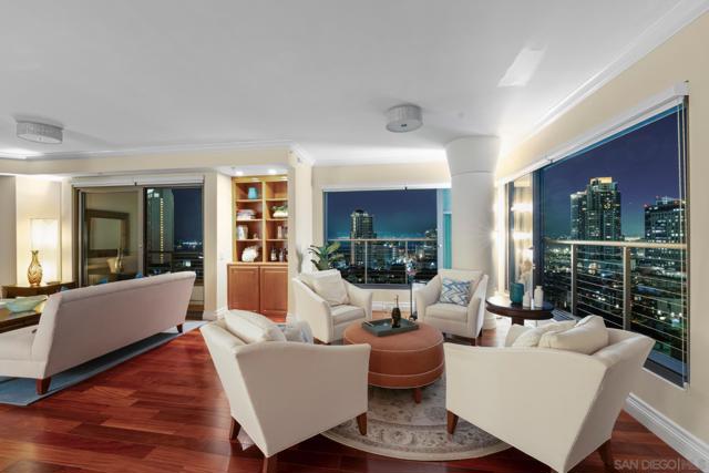 645 Front St, San Diego CA: https://media.crmls.org/mediaz/7e3b22a9-d5c0-461b-9834-42af140607ed.jpg