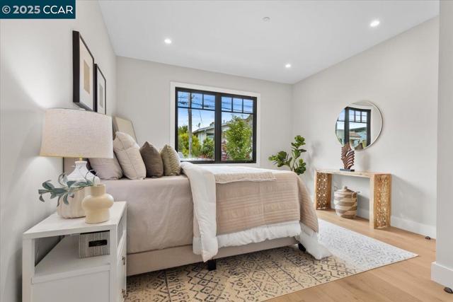 1045 Kains Ave, Albany CA: https://media.crmls.org/mediaz/7e3b975c-2aab-49dc-b971-7e837b878e3a.jpg