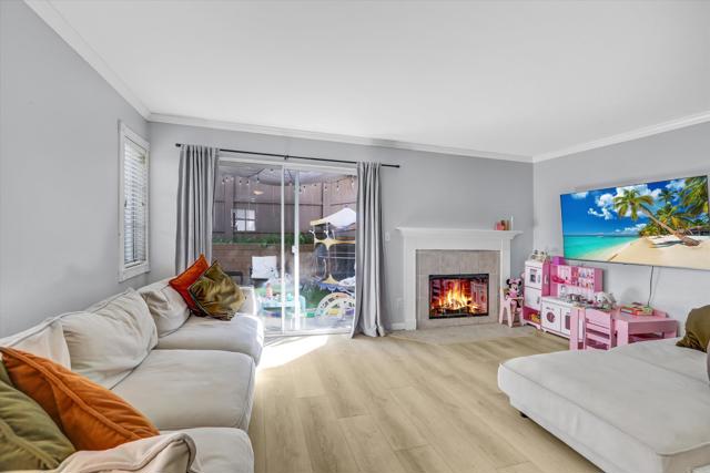 Detail Gallery Image 5 of 27 For 2102 Kings View Cir, Spring Valley,  CA 91977 - 2 Beds | 2/1 Baths