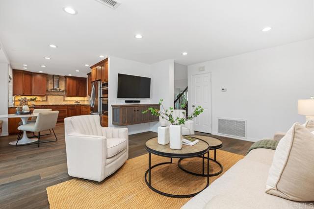 Detail Gallery Image 19 of 48 For 1634 Cottage Glen Ct, Encinitas,  CA 92024 - 4 Beds | 3 Baths