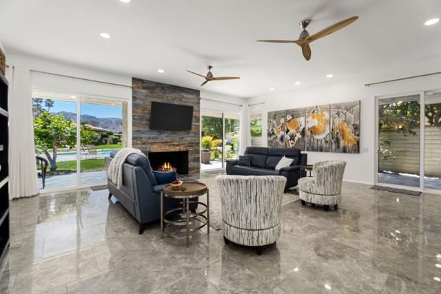 1 Temple Court, Rancho Mirage CA: https://media.crmls.org/mediaz/7e3c9992-4e79-4007-bc0e-89b0cb395b99.jpg