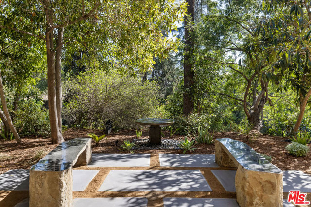 540 Mount Washington Drive, Los Angeles CA: https://media.crmls.org/mediaz/7e3d57b1-29fa-40db-b8e2-e6a0b9b67cc0.jpg