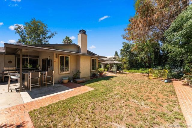 1767 Wind River Road, El Cajon CA: https://media.crmls.org/mediaz/7e3d9eb5-cb4e-4dae-922b-b805e6c71e94.jpg