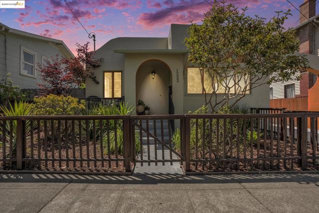 Image 1 of 28 For 1252 Russell St