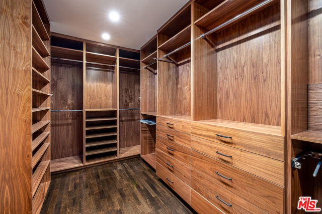 26743 Via Linda Street, Malibu CA: https://media.crmls.org/mediaz/7e3de036-27c5-4e16-aa51-9861cb54a70b.jpg