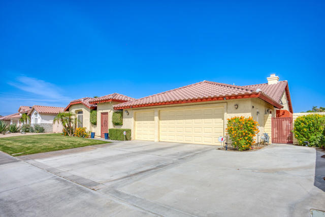 Image 3 of 49 For 44450 Ocotillo Drive