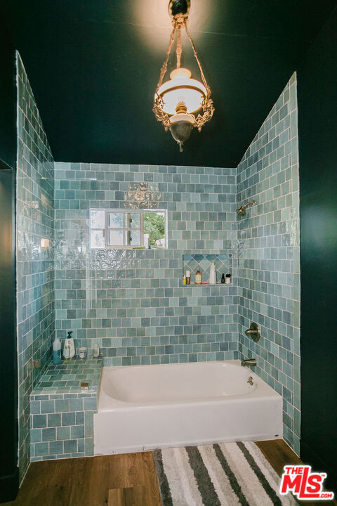 https://media.crmls.org/mediaz/7e3e6e54-d661-42c4-a398-a3321c38614d.jpg?preset=X-Large