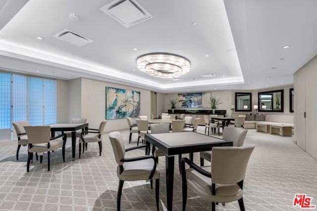 10490 Wilshire Boulevard, Los Angeles CA: https://media.crmls.org/mediaz/7e3ed631-b3b9-4aa9-bbbd-91bb15c980ac.jpg