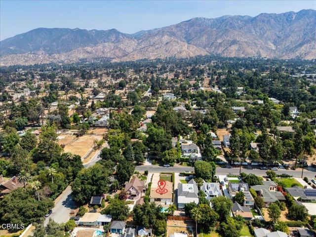 476 E Calaveras Street, Altadena CA: https://media.crmls.org/mediaz/7e3efd33-3f81-4cbe-be27-9bc8eff58224.jpg