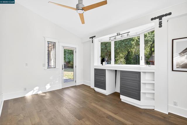 1206 Rimer Dr, Moraga CA: https://media.crmls.org/mediaz/7e3f3d87-b28d-410e-831e-4920c71c3f5d.jpg